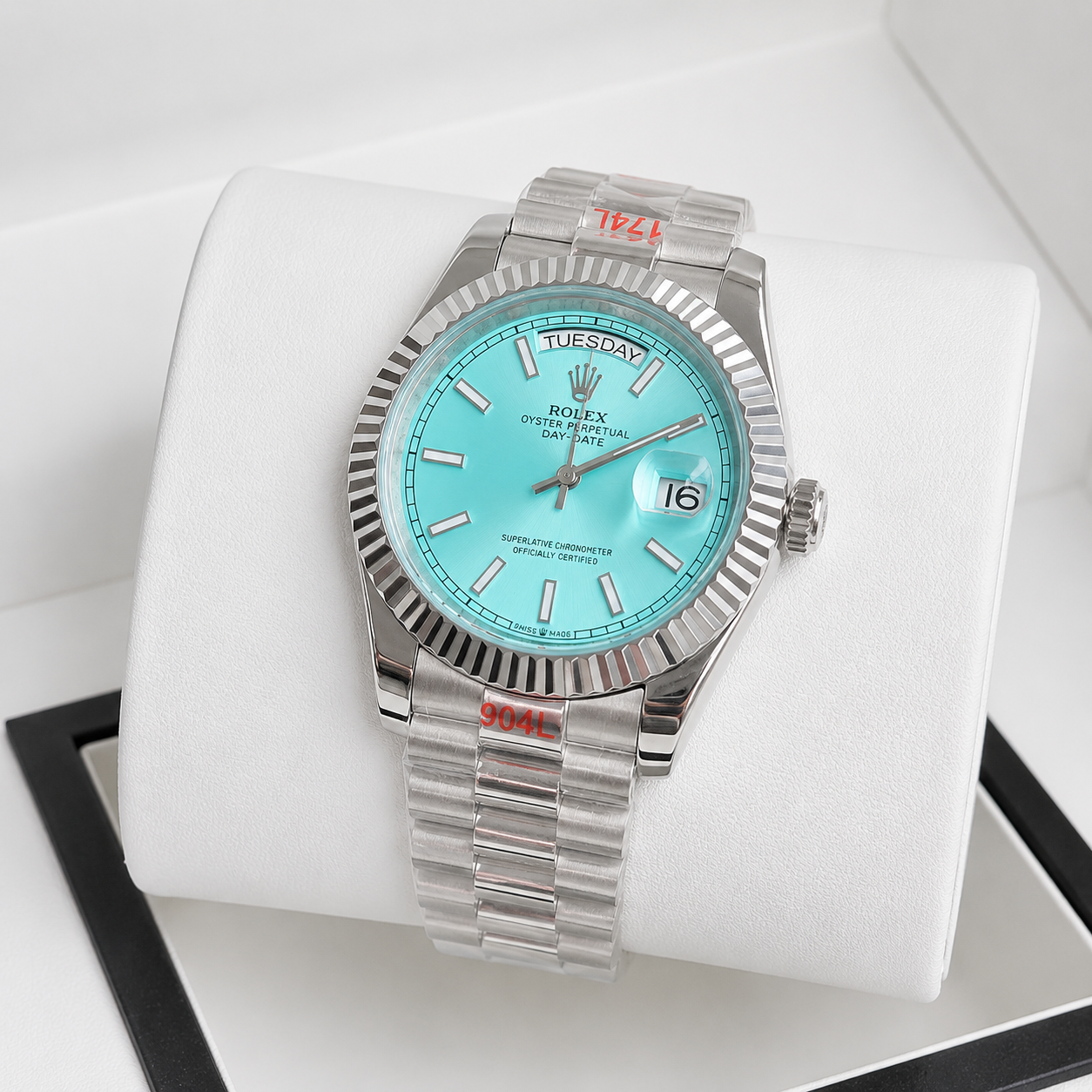 Rolex Day-Date Automatic Luxury Men's Watch – Fluted Bezel & Jubilee Bracelet