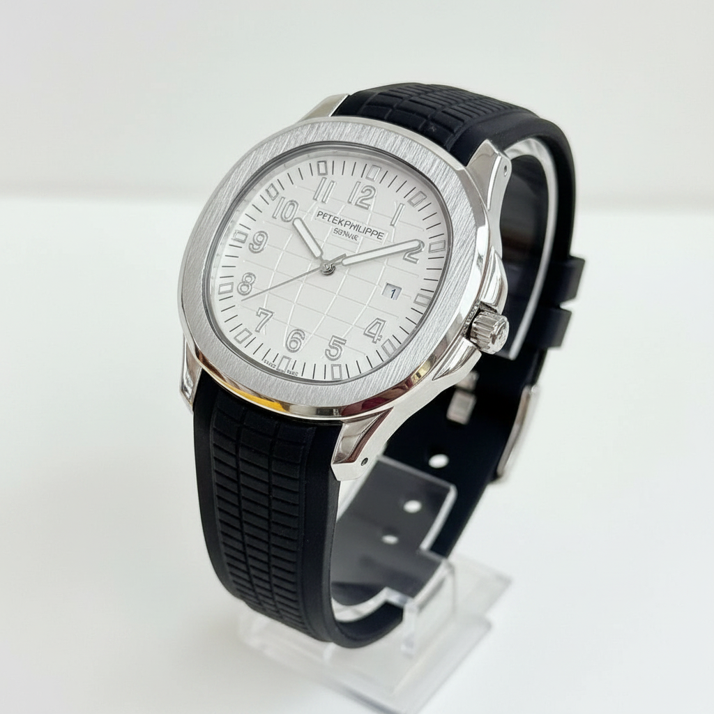 Patek Philippe Aquanaut Men's Watch –  Rubber Strap