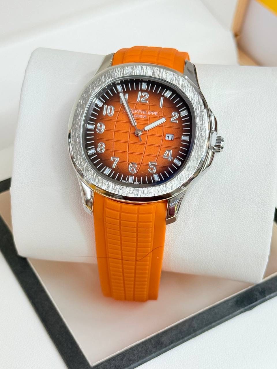 Patek Philippe Aquanaut Men's Watch –  Rubber Strap