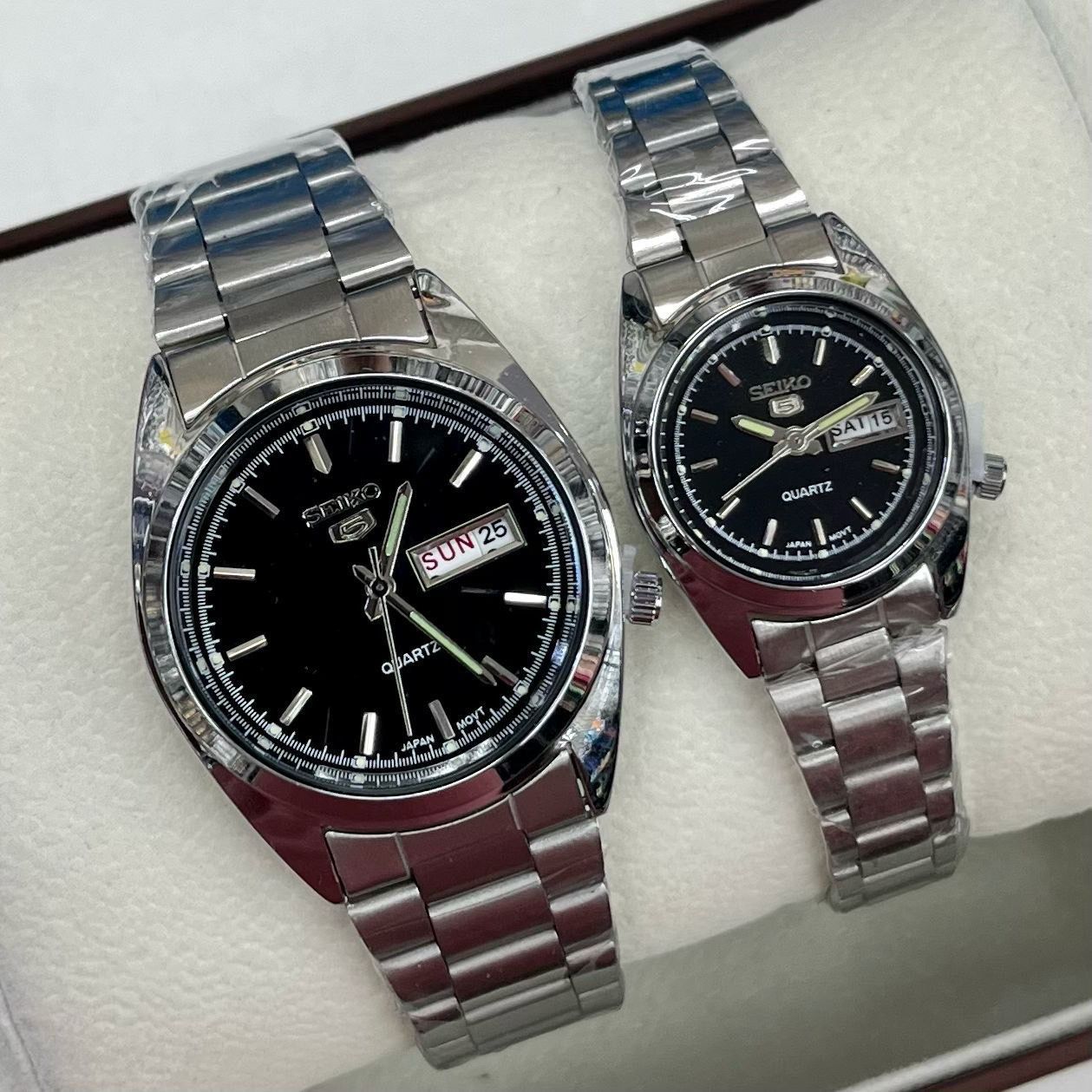 Seiko 5 Quartz Couple Watch Set – His & Hers Black Dial Stainless Steel Day-Date