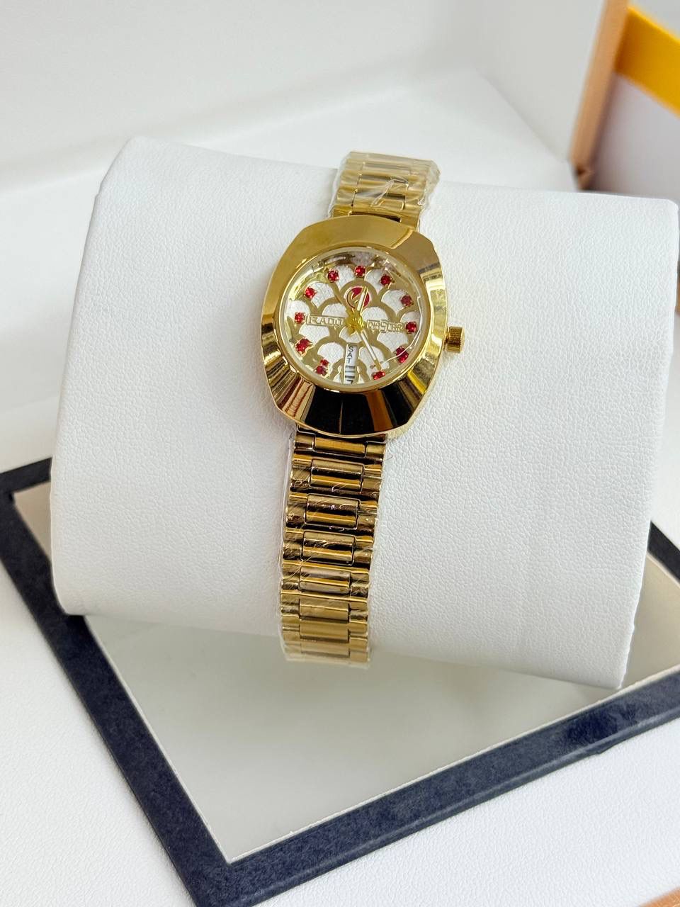 Rado Ladies Gold Watch | Crystal Diamond Dial | Battery Quartz | Ready Stock