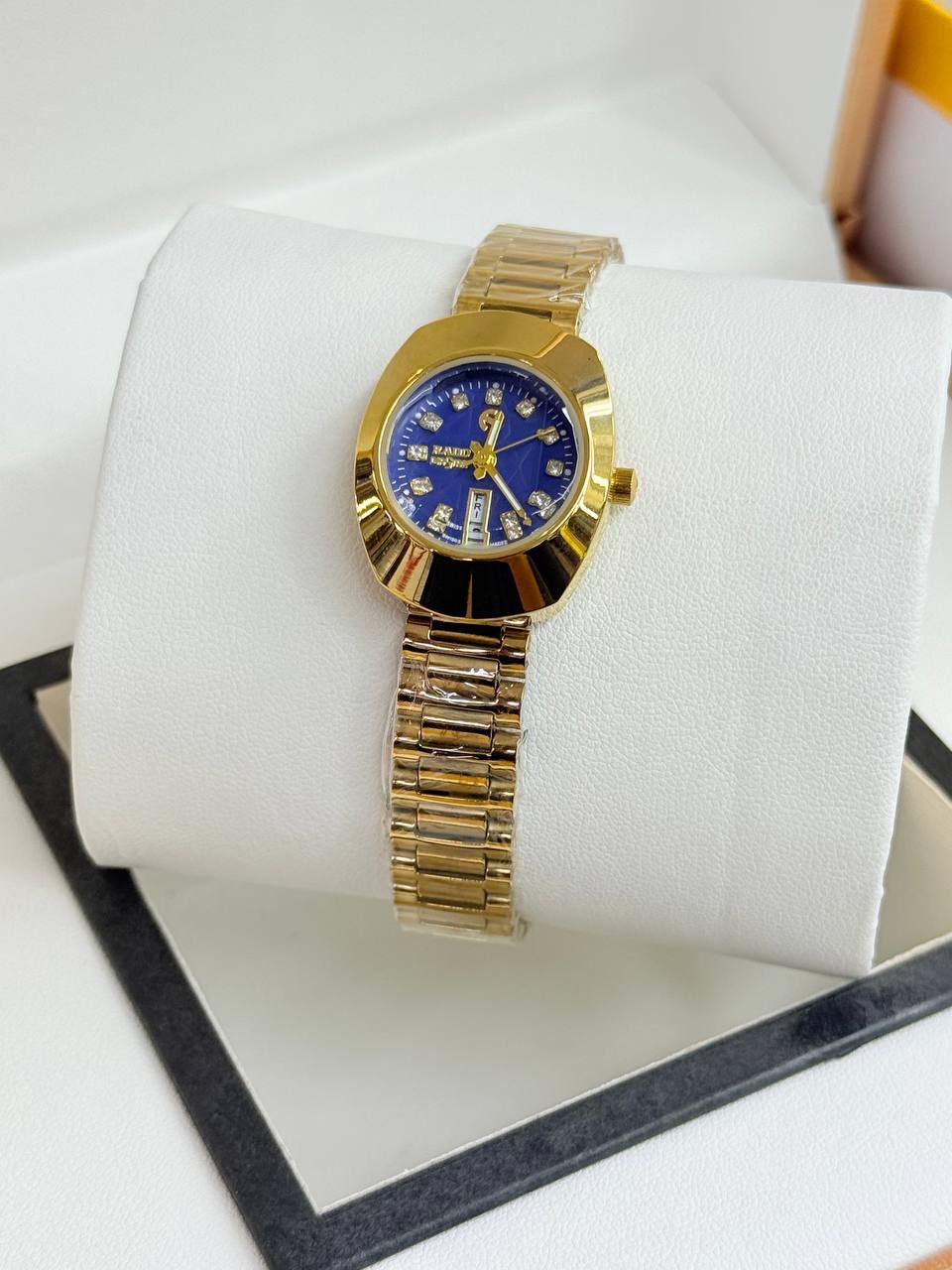 Rado Ladies Gold Watch | Crystal Diamond Dial | Battery Quartz | Ready Stock