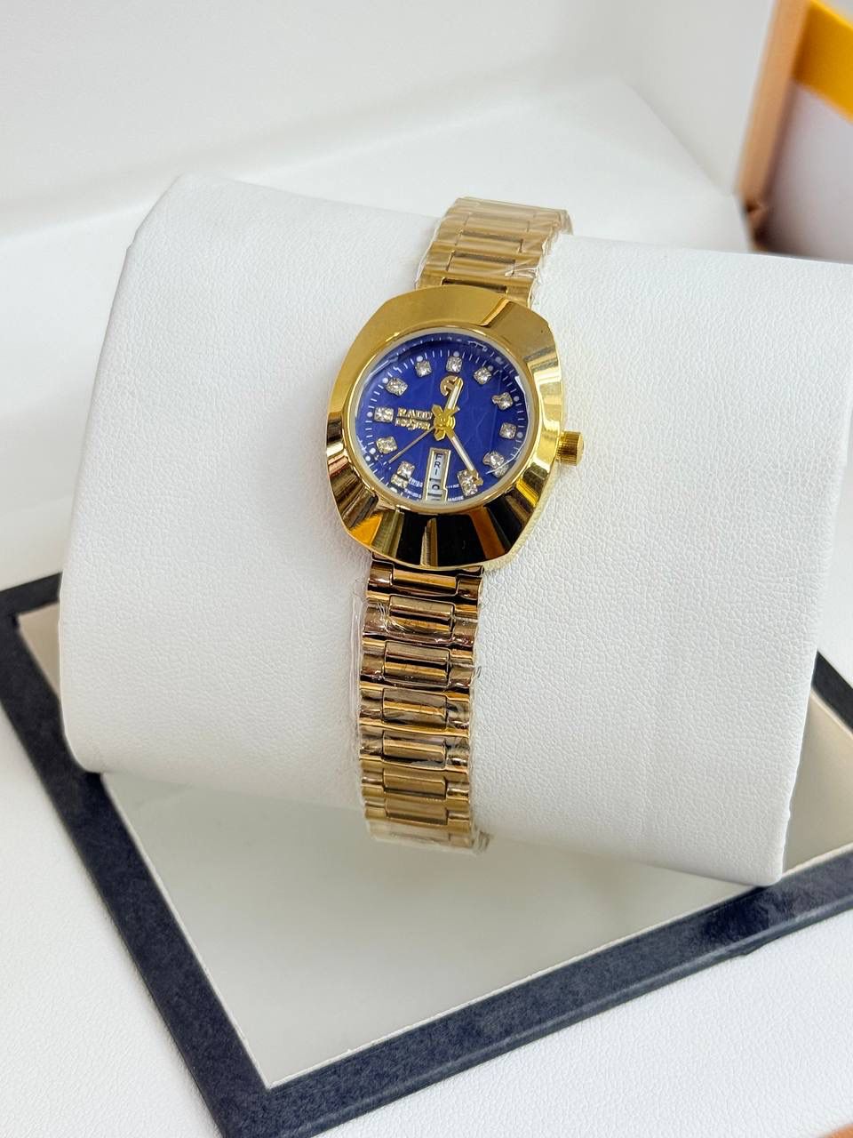 Rado Ladies Gold Watch | Crystal Diamond Dial | Battery Quartz | Ready Stock