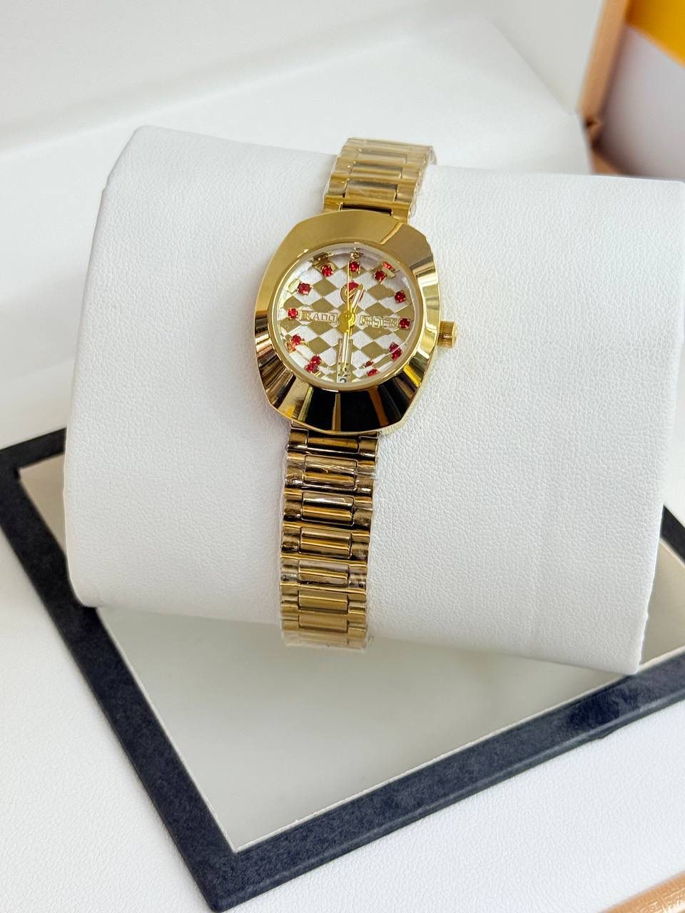 Rado Ladies Gold Watch | Crystal Diamond Dial | Battery Quartz | Ready Stock