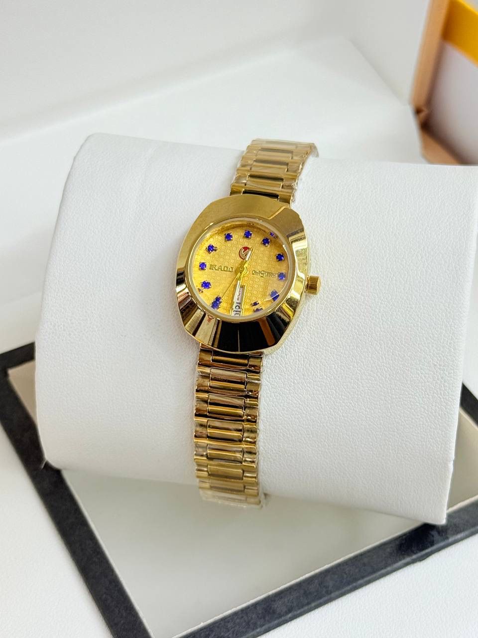 Rado Ladies Gold Watch | Crystal Diamond Dial | Battery Quartz | Ready Stock